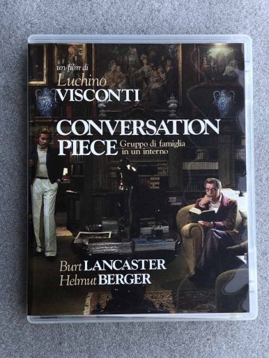 GRUPPO DI FAMIGLIA IN UN INTERNO 1